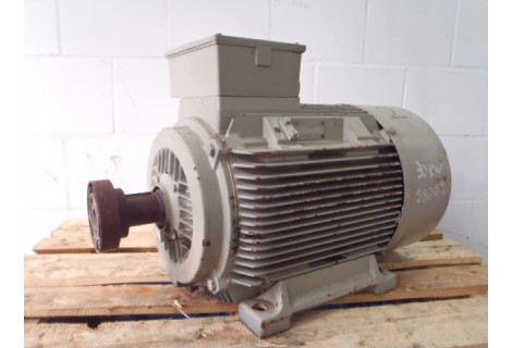 30 KW 3000 RPM As 55 mm SIEMENS. USED